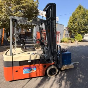 ELEVATEUR NISSAN  ELECTRIQUE  4 ROUES JUMELEES ARRIERE ELC922