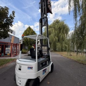 ELEVATEUR TCM (UNICARRIERS) ELECTRIQUE - 4 ROUES - ELC1500